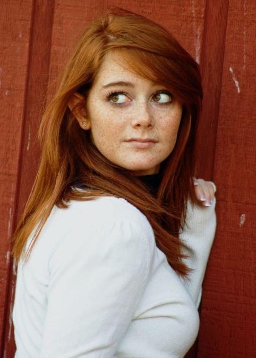  Autors: dzelksnis Red-haired,freckled and damn beautiful