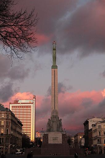 Kamēr es vēl neesmu... Autors: LācisPūks Dari, ko mīli, mīli, ko dari- foto&stāsti.