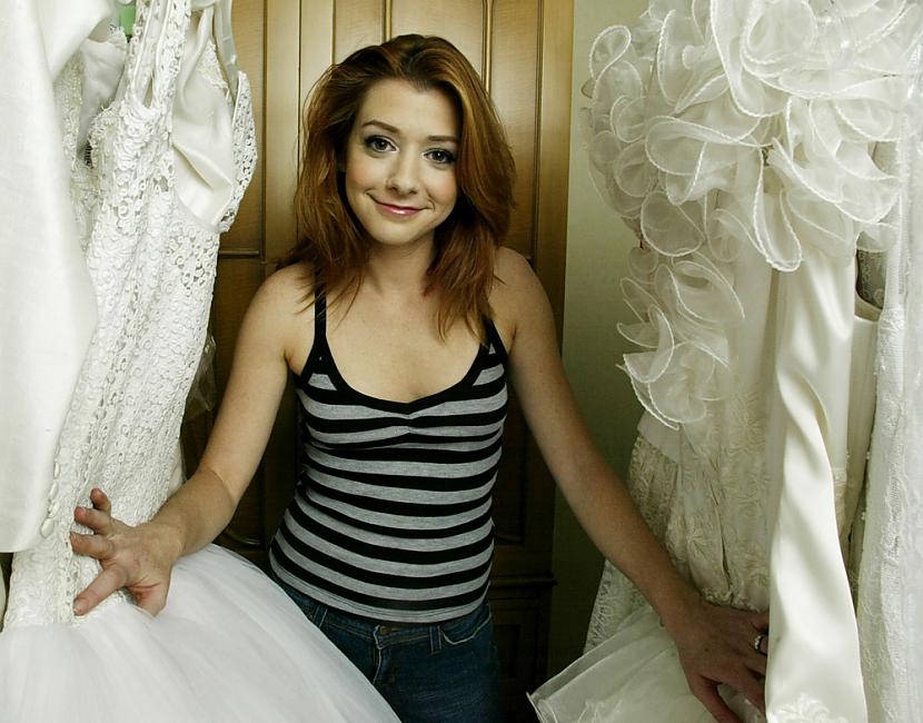  Autors: johny Pievilcīgā Alyson Hannigan