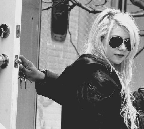  Autors: Bandslamelly Taylor Momsen.