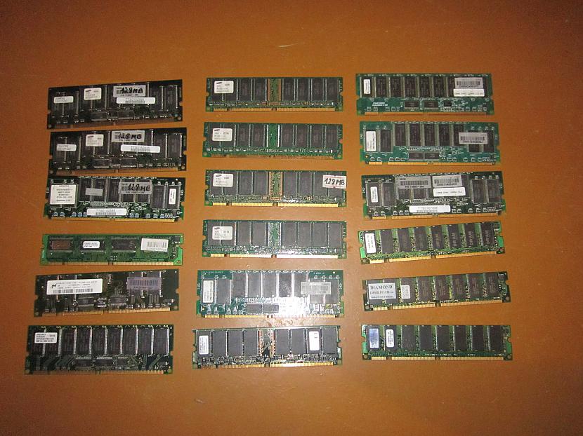 18 gabalas 128MB SDRAM Vērtība... Autors: kristap5678 Datordaļas! Krāmi!? 2