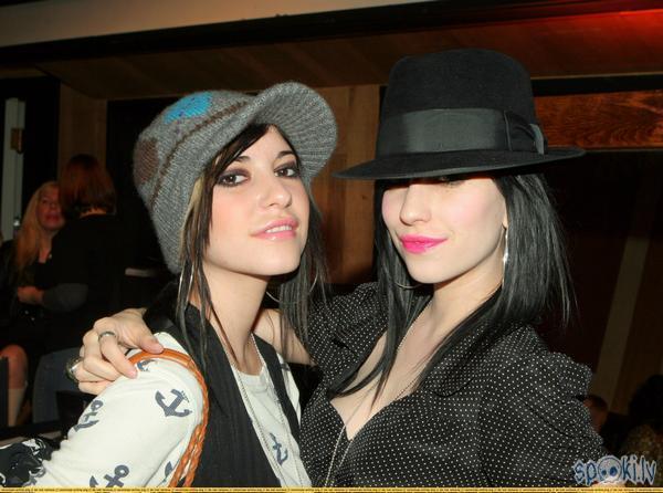  Autors: Stuffy The Veronicas.