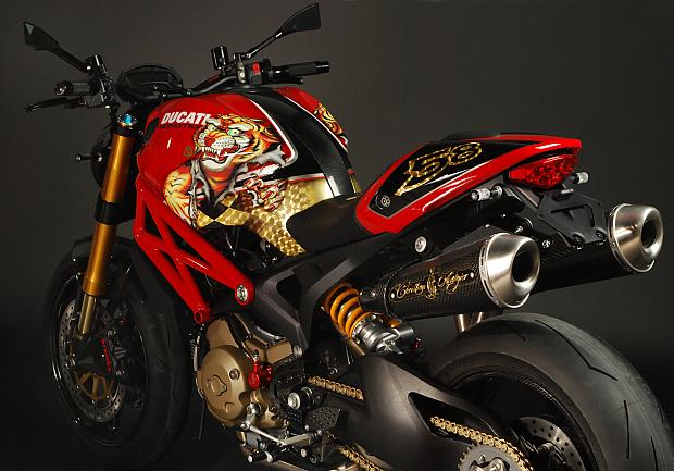  Autors: kartonz Christian Audigier Ducati Monster