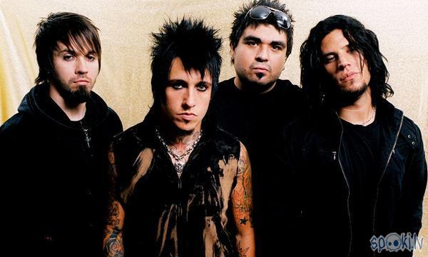  Autors: The_Lord Papa Roach- Between Angels And Insects