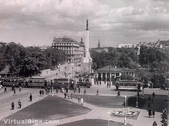 Brīvība spiemineklis 1949 gads Autors: Fosilija Pagājušo gadsimtu Vecrīgas foto.