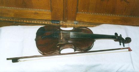 Vijole pijole pīvuliņš skripka... Autors: debesukalejs Latviešu tautas mūzikas instrumenti