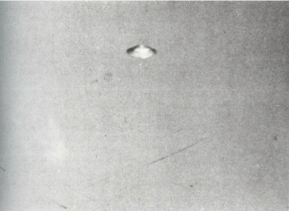  Autors: posts UFO Photographs 1910-2008