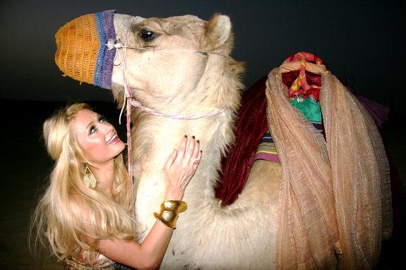 Paris Hilton Autors: UglyPrince Twitter Interesantās slavenību bildes