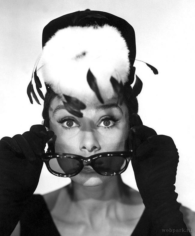 Audrey Hepburn Autors: StarGirl Hollywood stars!