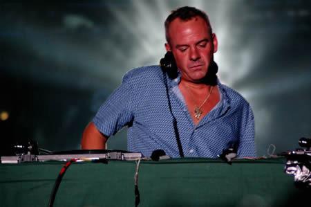 Fatboy Slim DJ mūziķis Jēzus... Autors: 2hot slavenību domugraudi