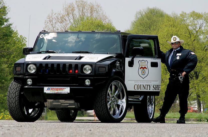  Autors: hali Fastest Hummer H2 Police Car