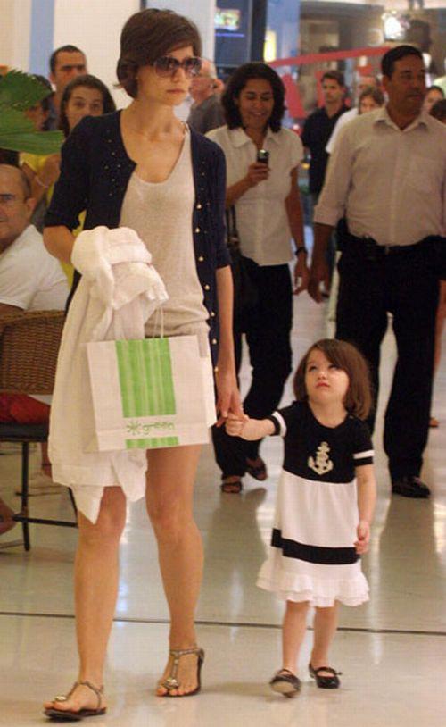 Suri Cruise Disapproves Autors: artyrs Smieklīgākā slavenības bilde 2009