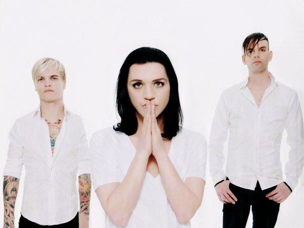  Autors: molko Placebo