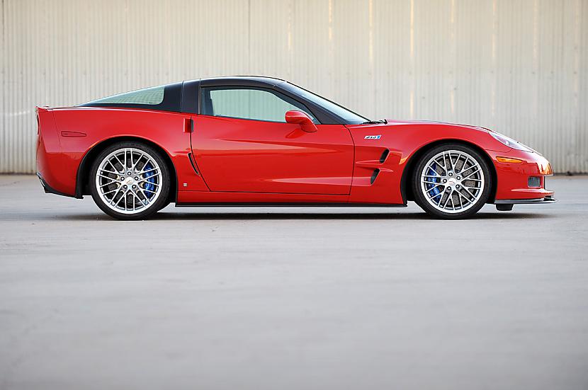 2009 Chevrolet Corvette ZR1 Autors: bizonis1 Autoblog's Top 100 Photographs of 2009