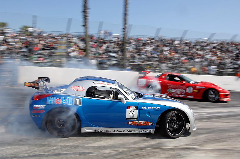 2009 Formula Drift at Long... Autors: bizonis1 Autoblog's Top 100 Photographs of 2009