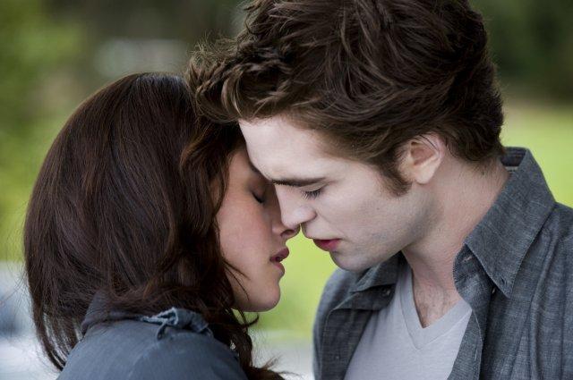  Autors: Fosilija Jauns mēness /The Twilight Saga: New Moon/ 2009