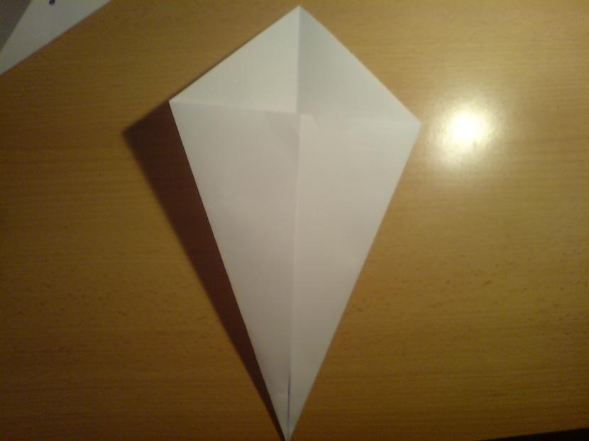 5solis izdaram 4 soli velreiz... Autors: Austiņas Kā uztaisīt origami zaķiti!