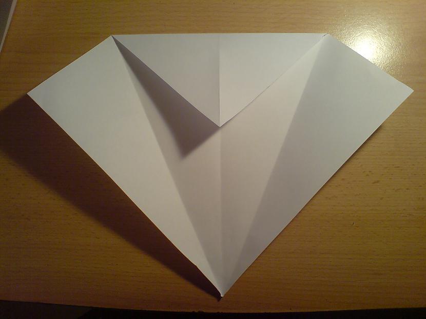 7 tad nolakam augšu šādi Autors: Austiņas Kā uztaisīt origami zaķiti!