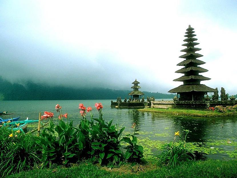 Bali Autors: trushels Top 10 iecienītākās salas