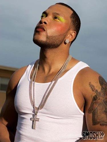 Flo Rida Autors: Fosilija Reperi ar makeup...