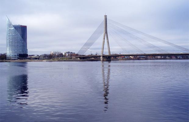Rīga Vanšu tilts un biroju... Autors: skipper Kas notiktu ja sabruktu Pļaviņu HES. 6