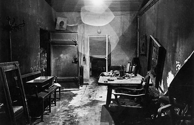 Vandiverts bija pirmais... Autors: Franziskaner Hitlera bunkurs 1945. gada aprīlī