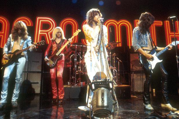 Aerosmith  Dream On 1973... Autors: member berrie #4 Dziesmas,kas mainīja mūzikas pasauli.
