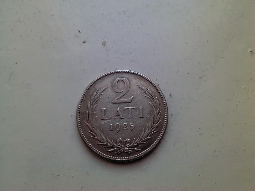 Scaronīs monētas ir no sudraba... Autors: BoyMan 1925.gada Divītis.