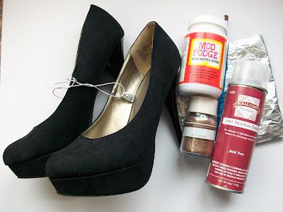 jums būs vajadzīgas kurpes... Autors: Samanthaaa DIY 3 (kurpītes)