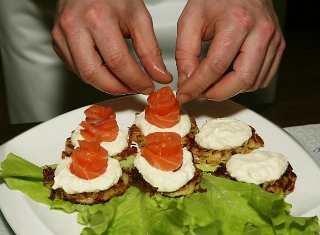 Atliek uzlikt mazsālīta laša... Autors: Fosilija Elegantās brokastis