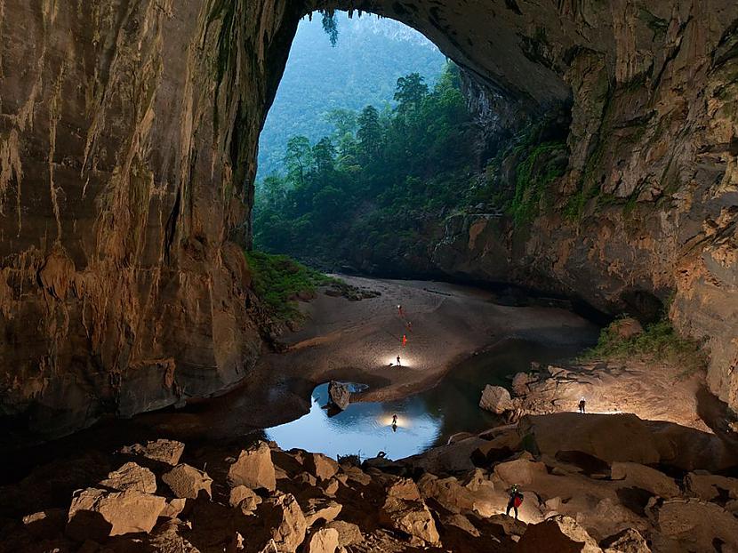 Hang En Cave Vietnam Going... Autors: Crop -->20<--