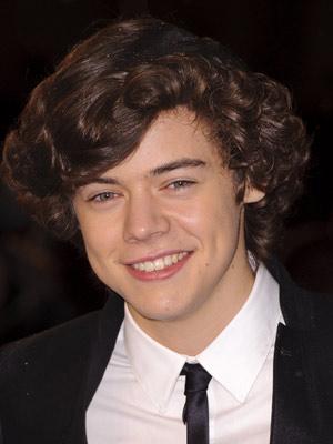  Autors: Luv1DHarry Harry Styles!!!