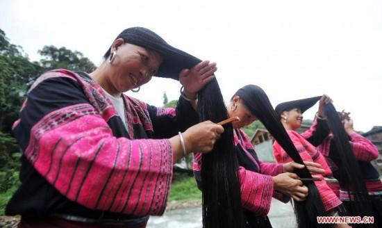 Huangluo ciema sievietes savus... Autors: Aigars D Garmataino sieviešu ciems.
