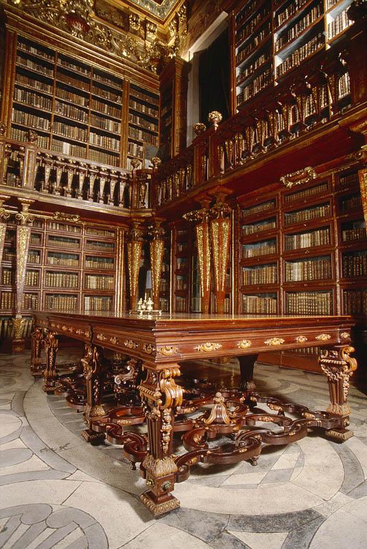 Bibliotēka ir celta 18... Autors: wilkatis 15 skaistākās pasaules bibliotēkas
