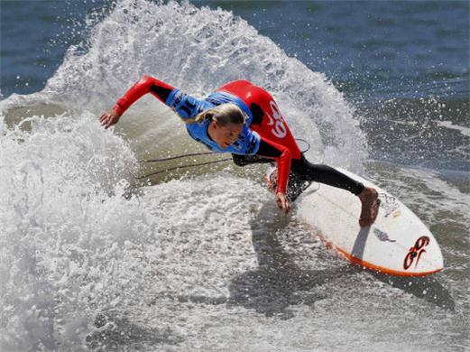 2012gadā piedalījās scaronādās... Autors: whosays Best Female Surfers 2012