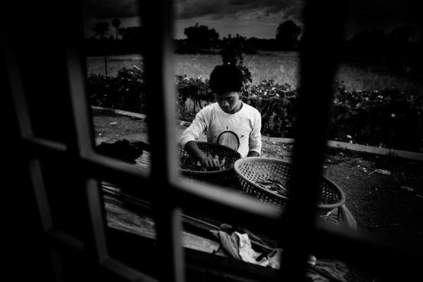 Scaronīs piespiedu... Autors: Aigars D HIV/AIDS kolonija Kambodžā.
