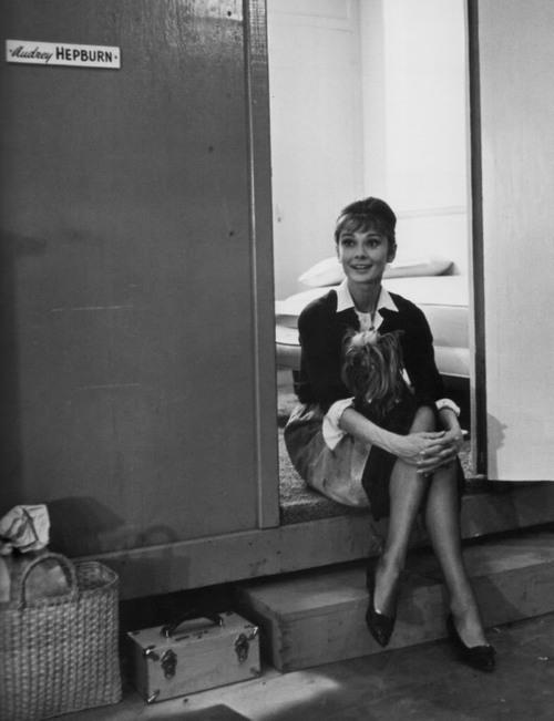 If you lead a simple life and... Autors: serenasmiles Audrey Hepburn bildēs un citātos.