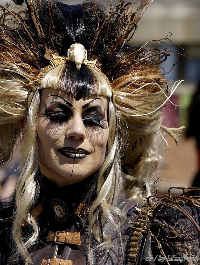 Pirmais oficiālais gotu... Autors: Raziels Gotu festivāls Wave-Gotik-Treffen 2012