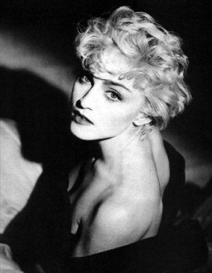 Madonna  Like A Virgin 1984... Autors: member berrie #8 Dziesmas,kas mainīja mūzikas pasauli