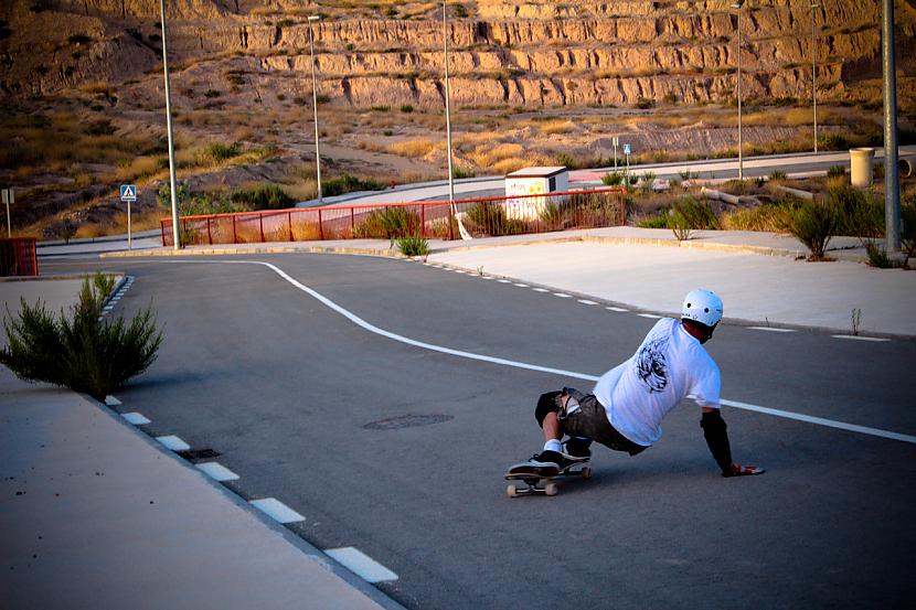 quotwhen your hands hit the... Autors: Milzis16x Longboarding! (~_~;)