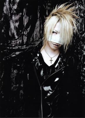 Autors: Aoii The Gazette grupas dalībnieks : Reita