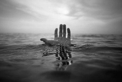 Es tev toreiz lūdzu palīdzību... Autors: BellisimaChica too broken