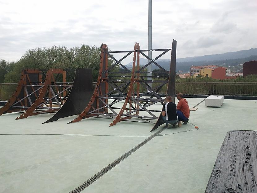  Autors: MarkoPollo Kā mēs Spānijā būvējām skeitparku.