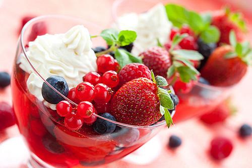 Berries in jelly  with cream... Autors: BellisimaChica random
