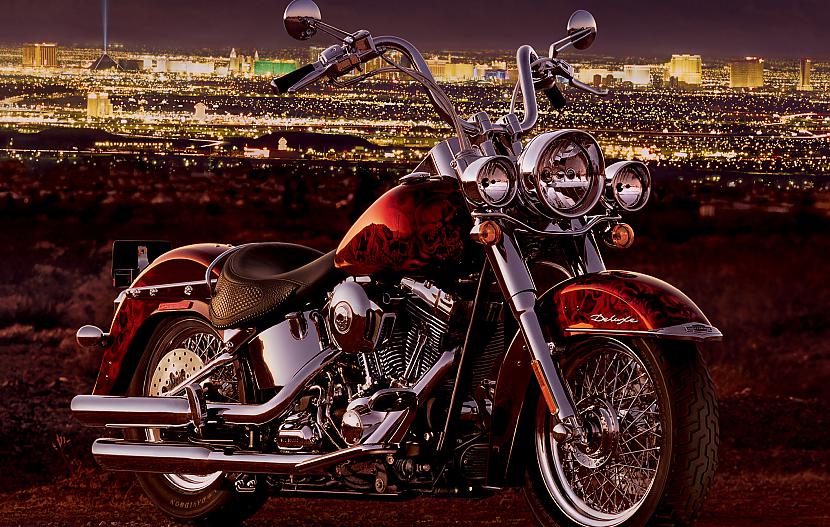 Softail Deluxe Autors: Fosilija Harley - Davidson, 2009