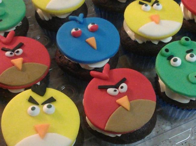  Autors: monta28 Angry Birds uzkodas