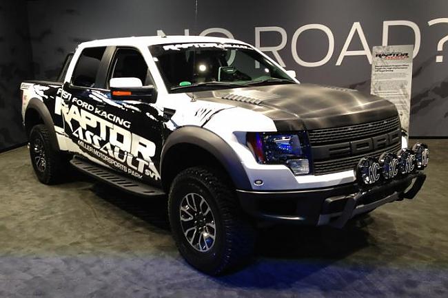 Ford F150 Raptor Autors: JankeliS LA autošovs bildēs