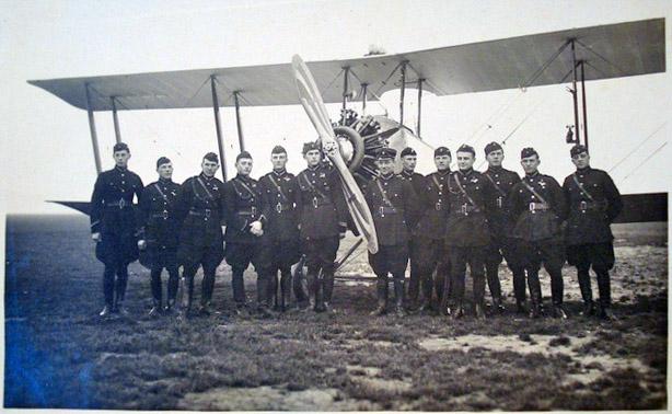 Aviācijas pulks Autors: sliipetais Latvijas armija fotogrāfijās(1920.g-1940.g.)