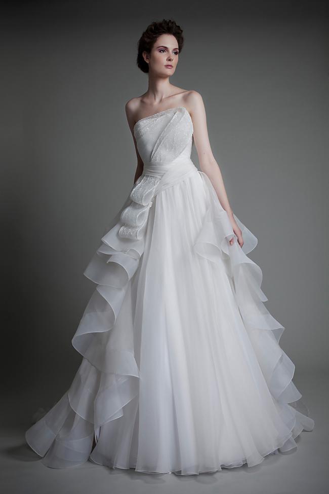 Autors: Konchamazinjaaa Perfect dresses ;)