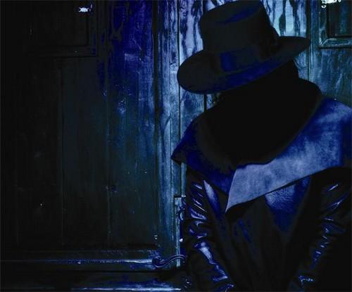  Autors: Hueco Mundo Marilyn Manson.